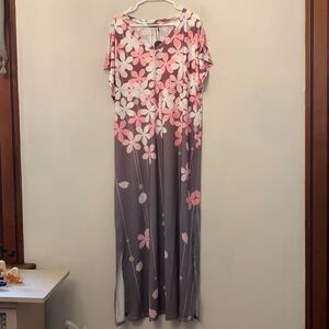 NORACORA DRESS Floral V neckline maxi dress Size XL NWT